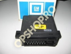 Piese Opel UNITATE CONTROL AFISOR LCD 1237350 OPEL CALIBRA SENATOR B